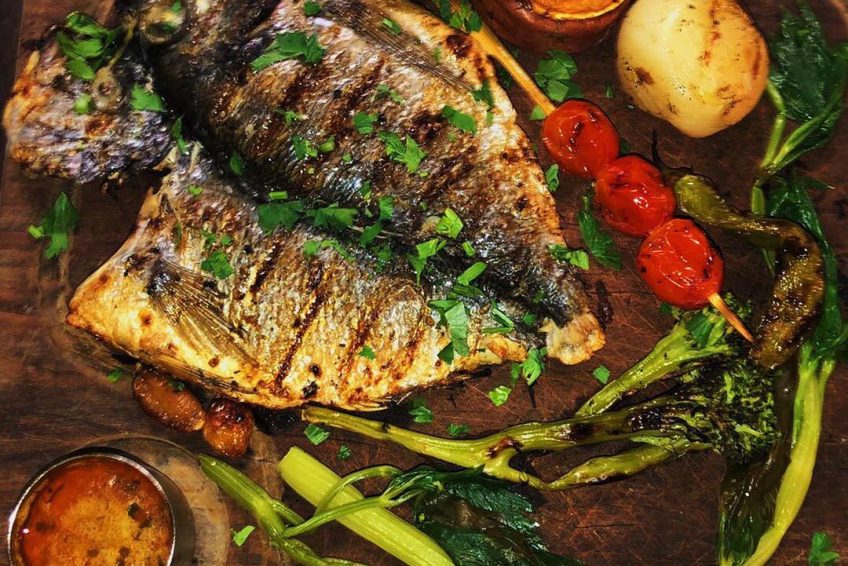 מסעדת Steak Wood במסעדה