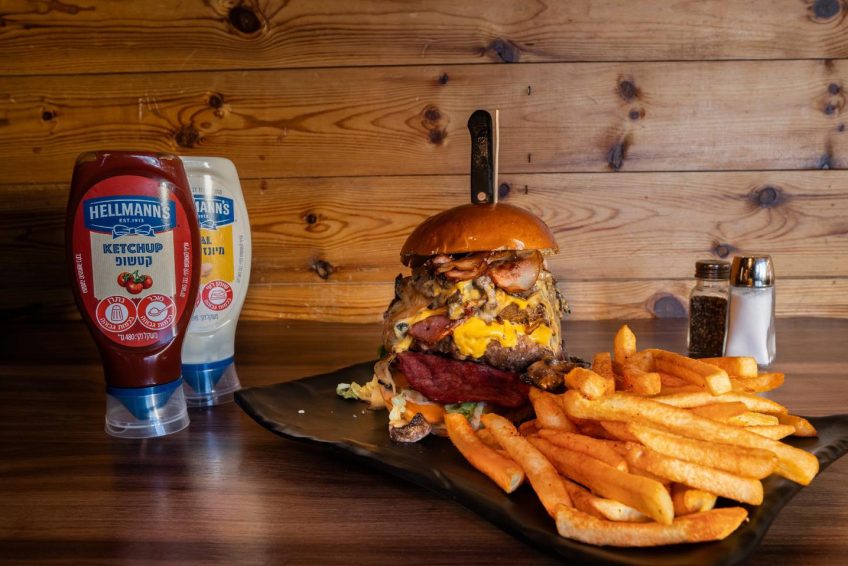 מסעדת – The Burger Place – מג’דל שמס – המבורגריה